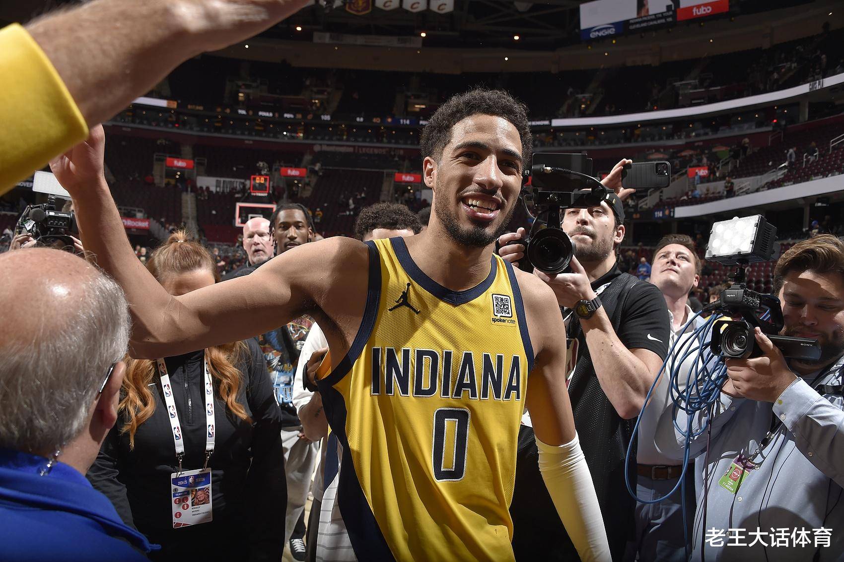 丹佛掘金训练开放日，今晚主帅复盘引欢呼，NBA总决赛在即，轮换策略成焦点的简单介绍