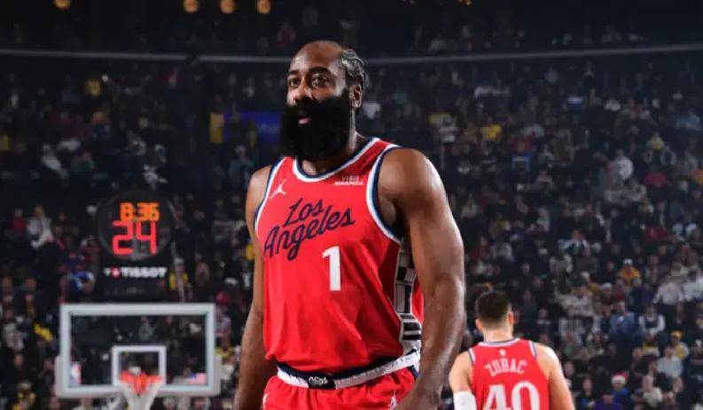 关于哈登在切尔西比赛中赛事规则更新，关键助攻引发热议！的信息